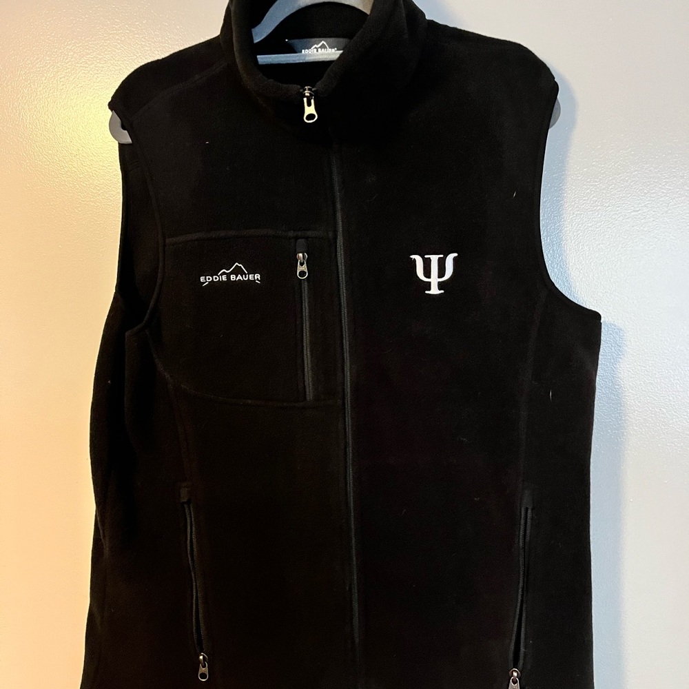 Eddie Bauer Men fleece Vest in size medium
